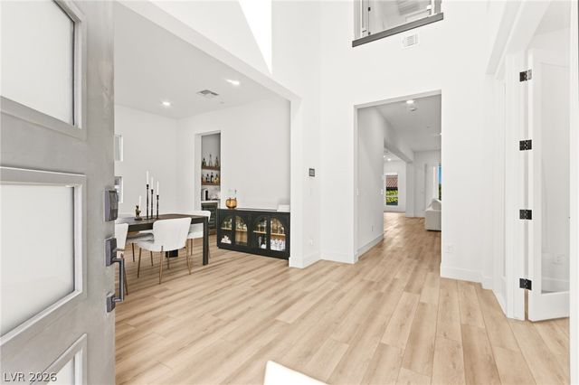 194 Harris Peak Street, Las Vegas, NV 89138