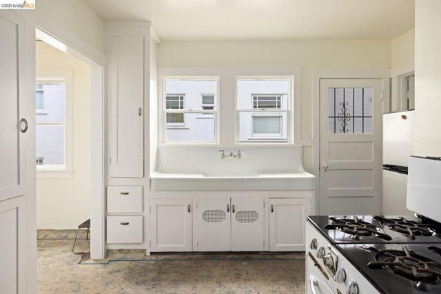 546 North Street, Oakland, CA 94609