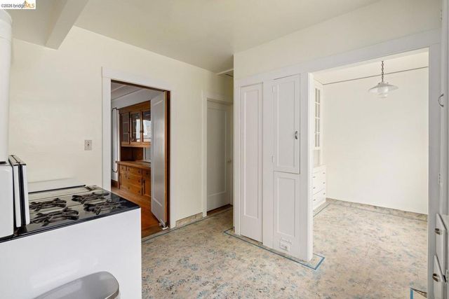 546 North Street, Oakland, CA 94609