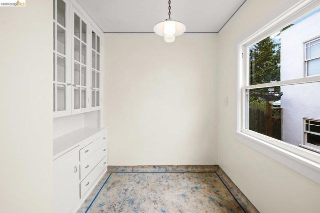546 North Street, Oakland, CA 94609