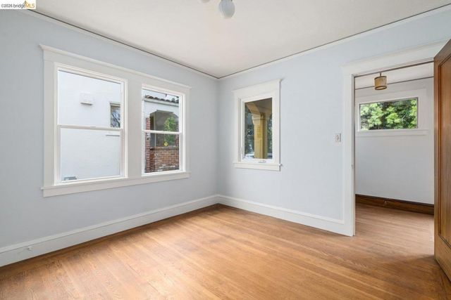 546 North Street, Oakland, CA 94609