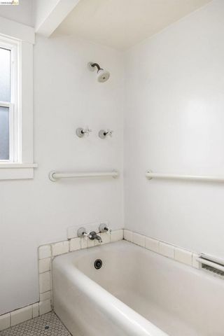 546 North Street, Oakland, CA 94609