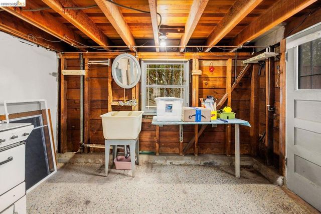 546 North Street, Oakland, CA 94609