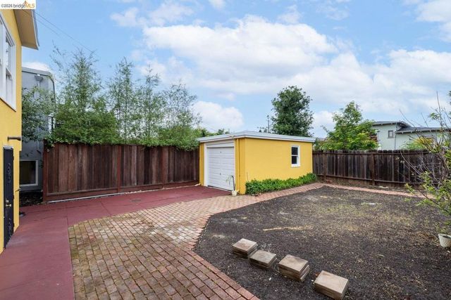 546 North Street, Oakland, CA 94609