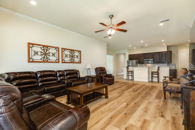 2329 Vineyard Terrace Lane, League City, TX 77573