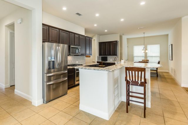 2329 Vineyard Terrace Lane, League City, TX 77573