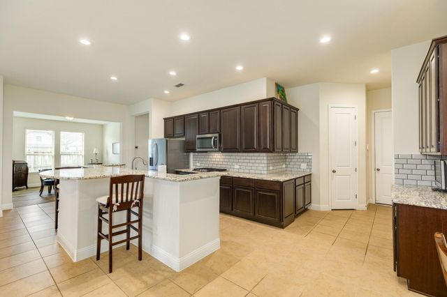2329 Vineyard Terrace Lane, League City, TX 77573