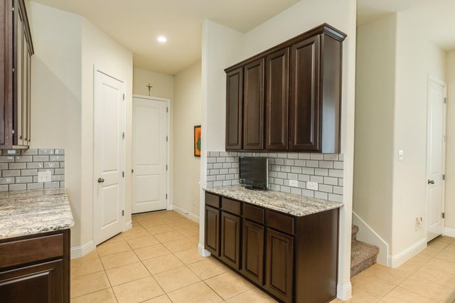 2329 Vineyard Terrace Lane, League City, TX 77573