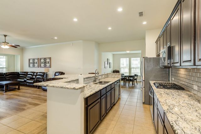 2329 Vineyard Terrace Lane, League City, TX 77573