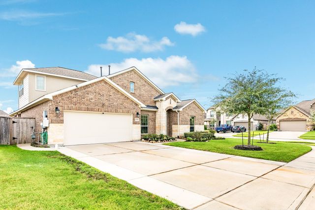 2329 Vineyard Terrace Lane, League City, TX 77573