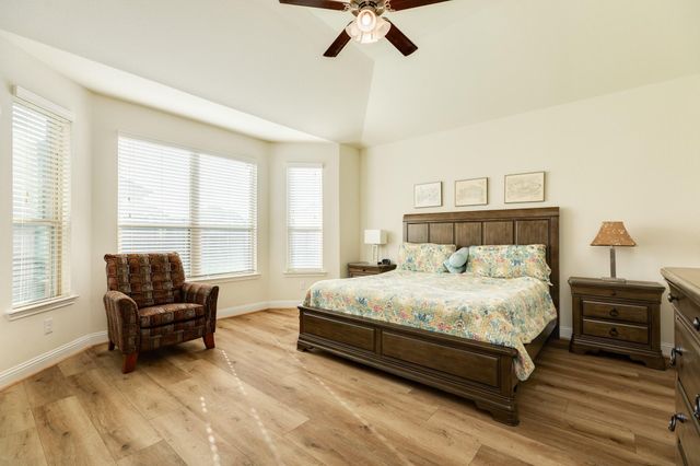 2329 Vineyard Terrace Lane, League City, TX 77573