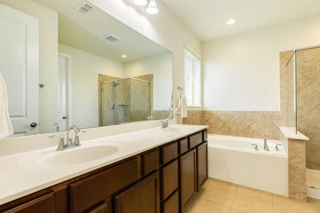 2329 Vineyard Terrace Lane, League City, TX 77573