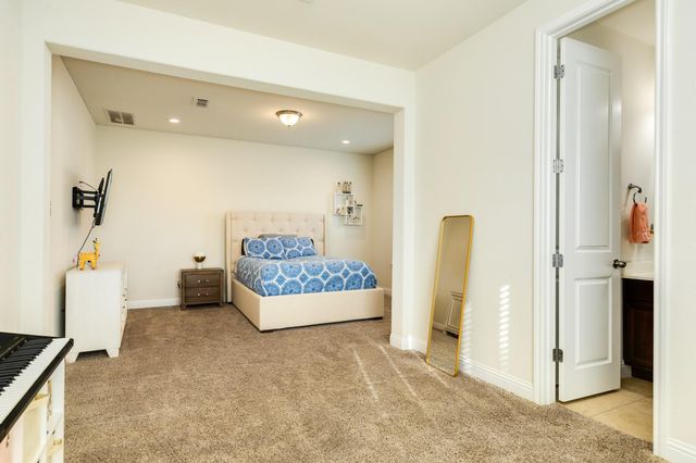 2329 Vineyard Terrace Lane, League City, TX 77573