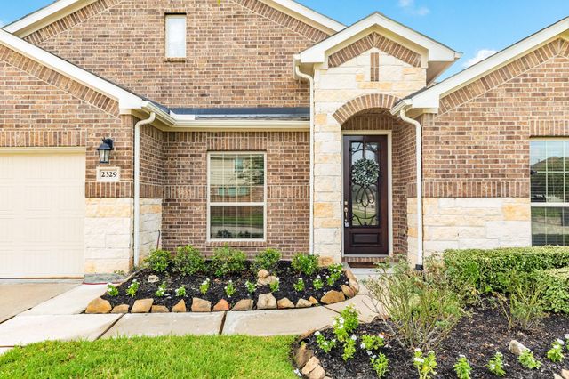 2329 Vineyard Terrace Lane, League City, TX 77573