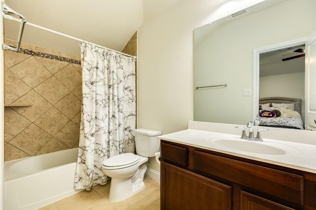 2329 Vineyard Terrace Lane, League City, TX 77573