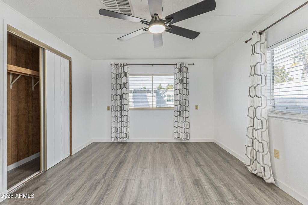 Image 20 of property listing at 16225 N 29th St -- 28, Phoenix, AZ 85032