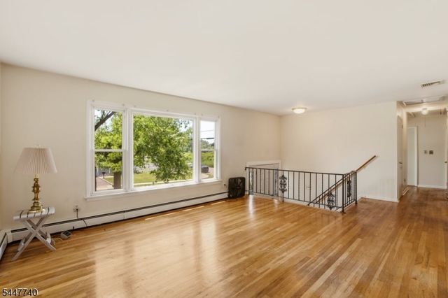 11 Ray Ave, Leonia Boro, NJ 07605