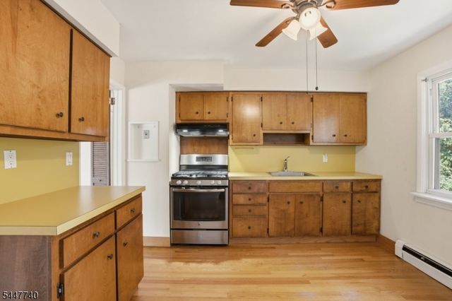 11 Ray Ave, Leonia Boro, NJ 07605