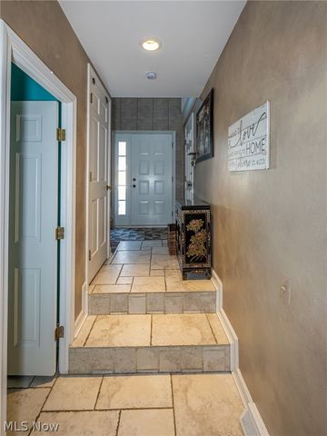 1139 Harwich Court, Rocky River, OH 44116