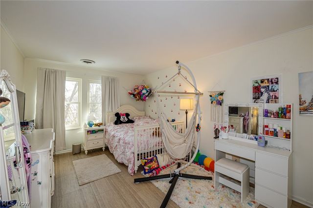 1139 Harwich Court, Rocky River, OH 44116