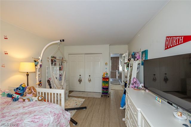 1139 Harwich Court, Rocky River, OH 44116