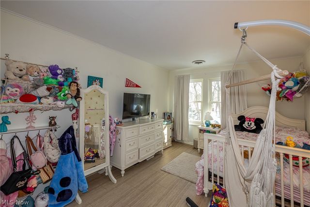 1139 Harwich Court, Rocky River, OH 44116