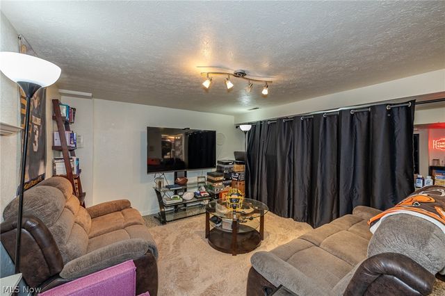 1139 Harwich Court, Rocky River, OH 44116