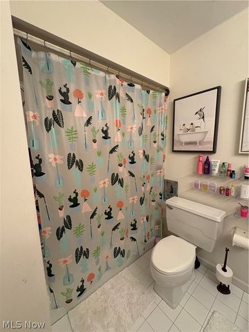 1139 Harwich Court, Rocky River, OH 44116