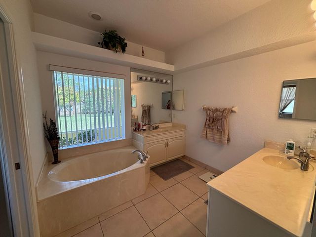 16611 N 68th St Street N, The Acreage, FL 33470