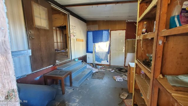 219 ANTHONY Avenue, Interlachen, FL 32148