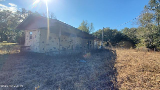 219 ANTHONY Avenue, Interlachen, FL 32148