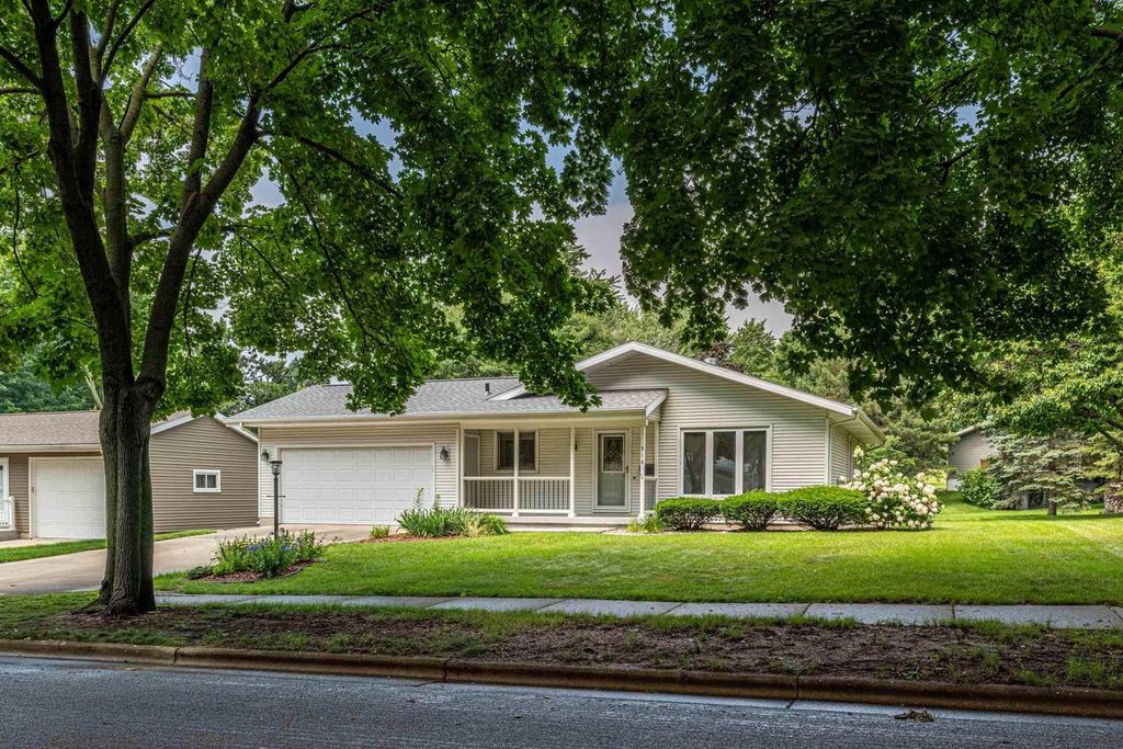 518 Topaz Lane, Madison, WI 53714
