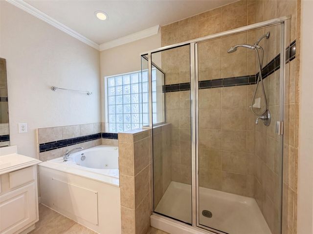 2942 Royal Oaks Crest, Houston, TX 77082