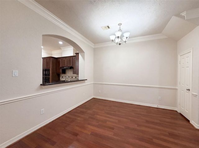 2942 Royal Oaks Crest, Houston, TX 77082