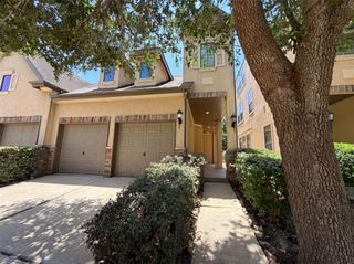 2942 Royal Oaks Crest, Houston, TX 77082