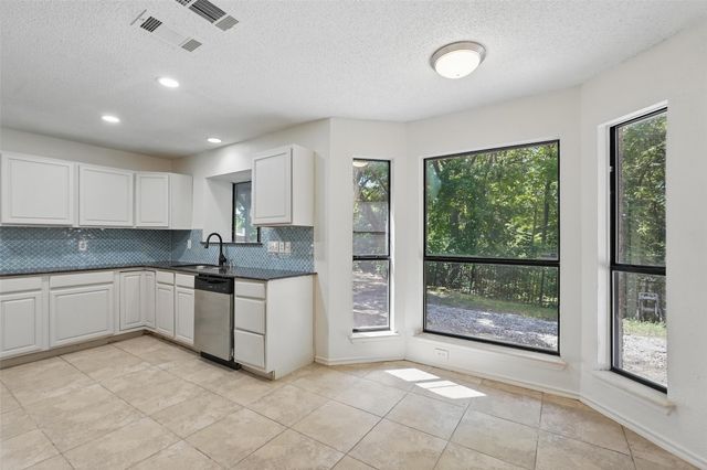 521 Bent Creek Drive, Garland, TX 75040