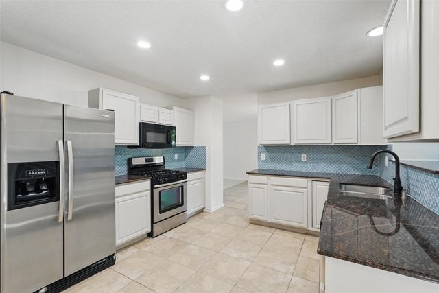 521 Bent Creek Drive, Garland, TX 75040