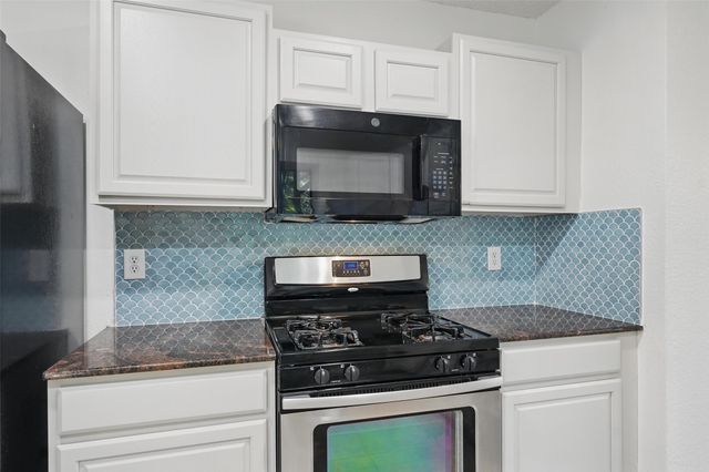 521 Bent Creek Drive, Garland, TX 75040