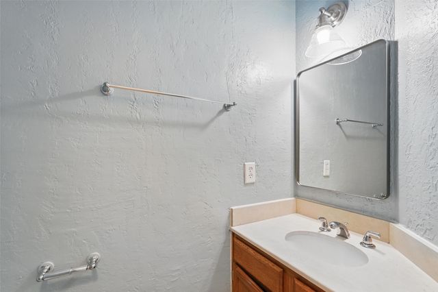 521 Bent Creek Drive, Garland, TX 75040