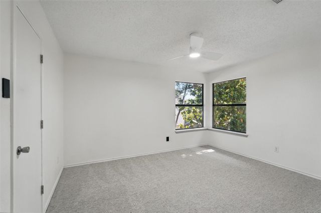 521 Bent Creek Drive, Garland, TX 75040