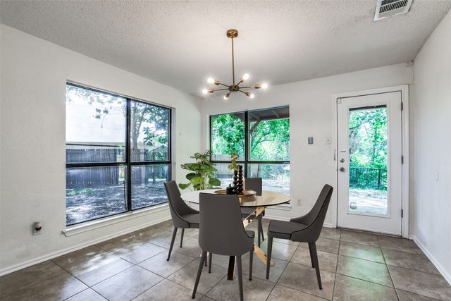 521 Bent Creek Drive, Garland, TX 75040