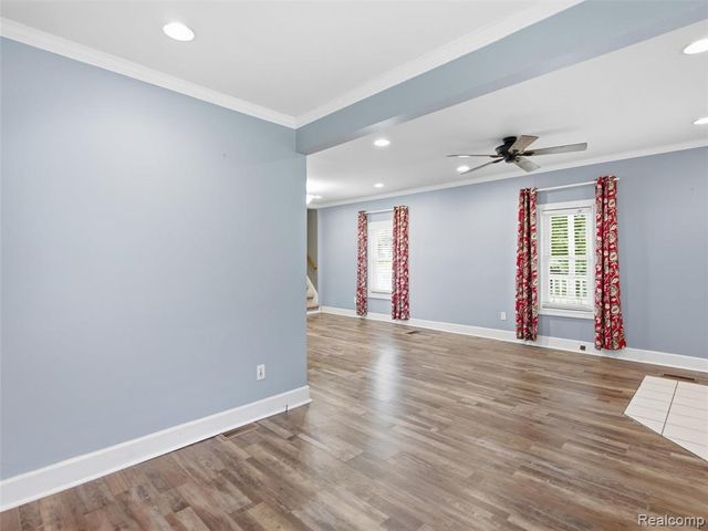 4615 Homesite Drive, Lake Orion, MI 48359