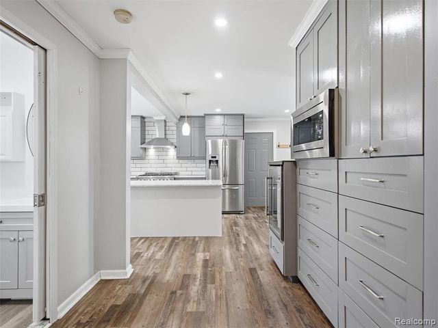 4615 Homesite Drive, Lake Orion, MI 48359