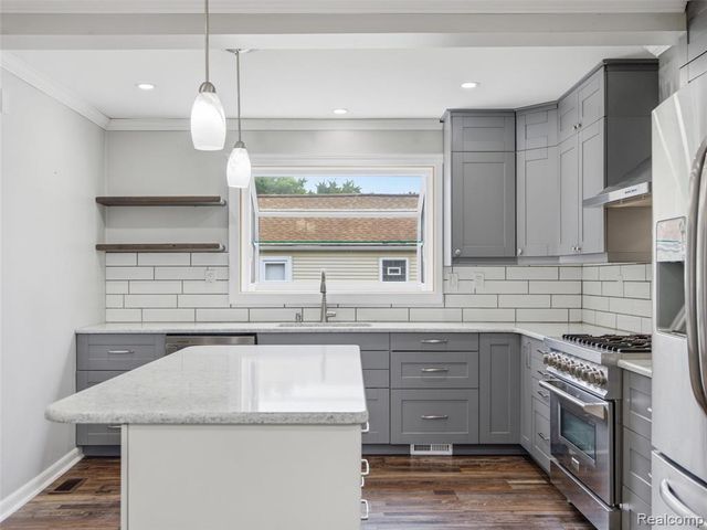 4615 Homesite Drive, Lake Orion, MI 48359
