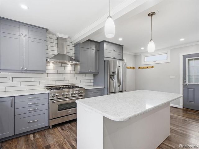4615 Homesite Drive, Lake Orion, MI 48359
