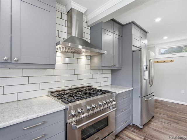 4615 Homesite Drive, Lake Orion, MI 48359