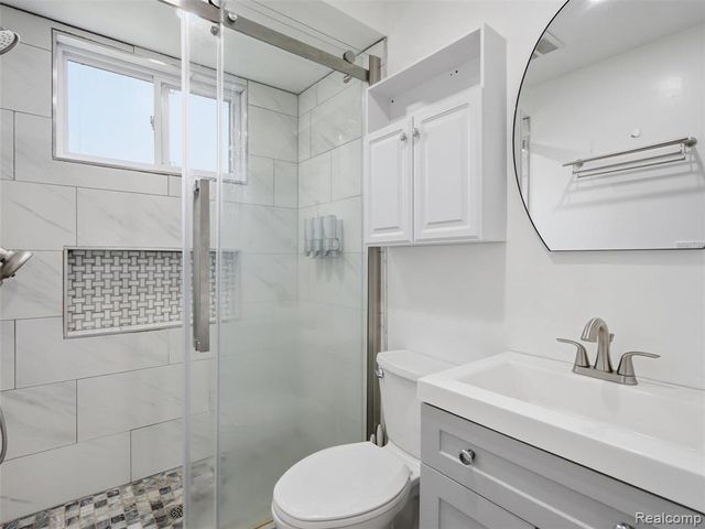4615 Homesite Drive, Lake Orion, MI 48359