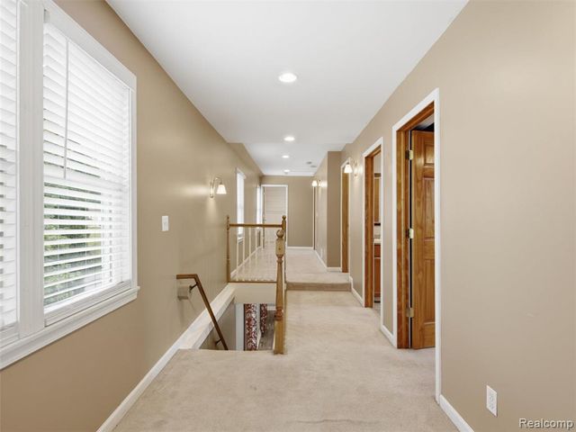 4615 Homesite Drive, Lake Orion, MI 48359