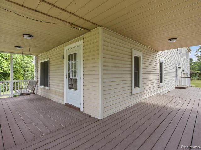 4615 Homesite Drive, Lake Orion, MI 48359