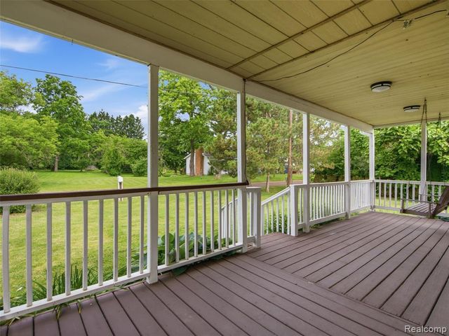 4615 Homesite Drive, Lake Orion, MI 48359
